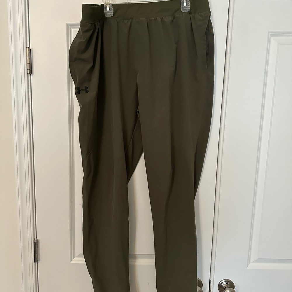 Under Armour Green Athletic Pants